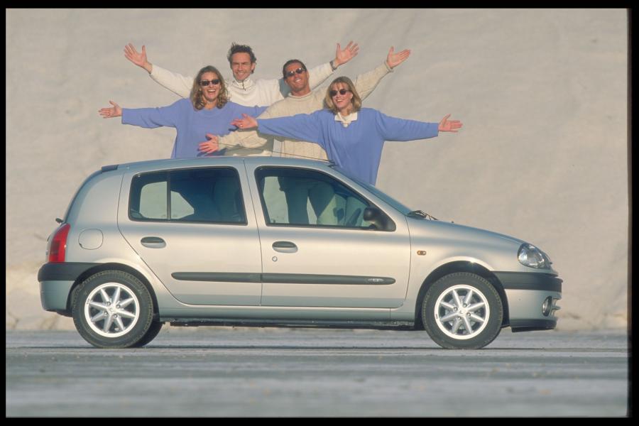  Renault Clio 1998 года  (фото 70 из 106)
